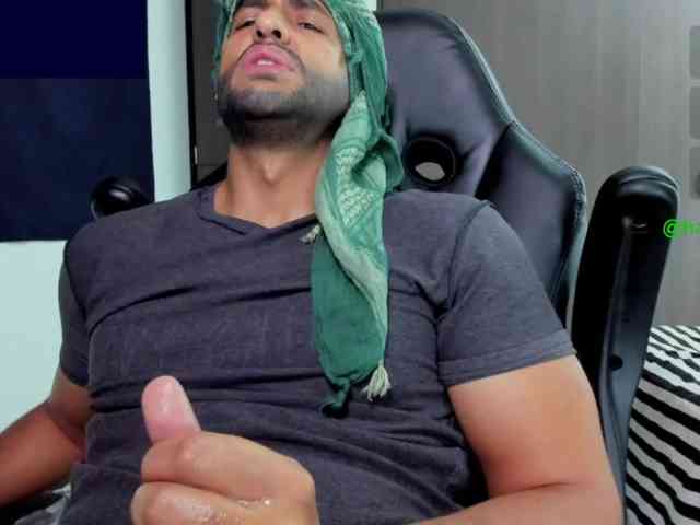 Handsoman11