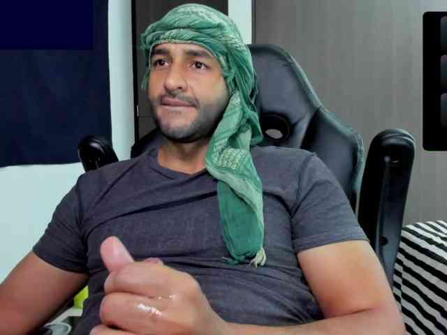 Handsoman11 Sex Cam Show