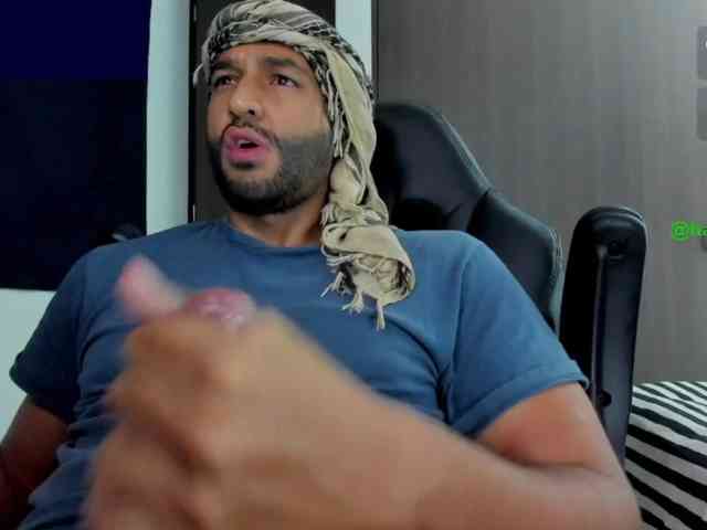 Handsoman11
