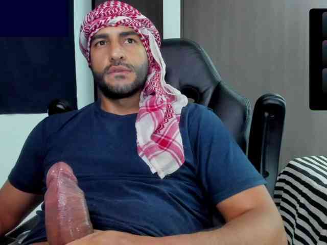 Handsoman11 Sex Cam Show