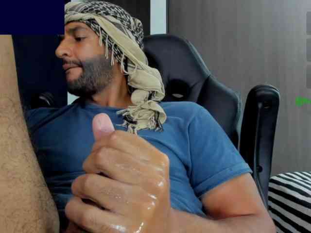 Handsoman11
