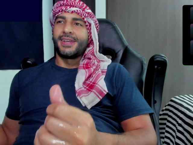 Handsoman11 Sex Cam Show