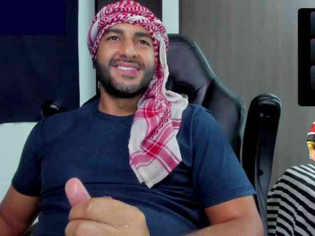 Handsoman11 Live Webcam on BongaCams