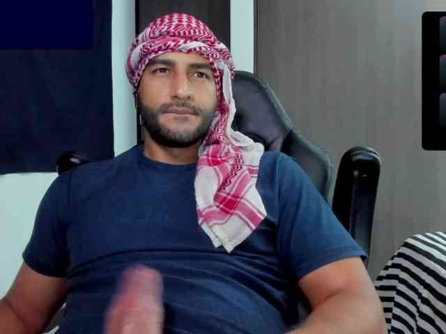Handsoman11 Sex Cam Show