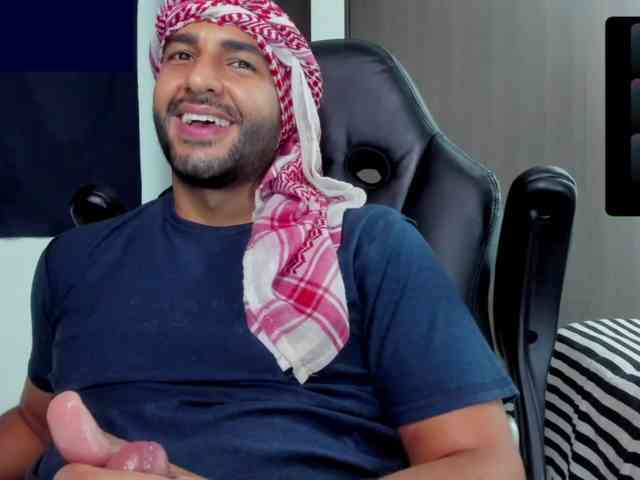 Handsoman11 Sex Cam Show