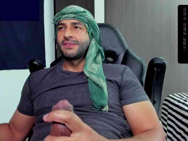 Handsoman11 Sex Cam Show