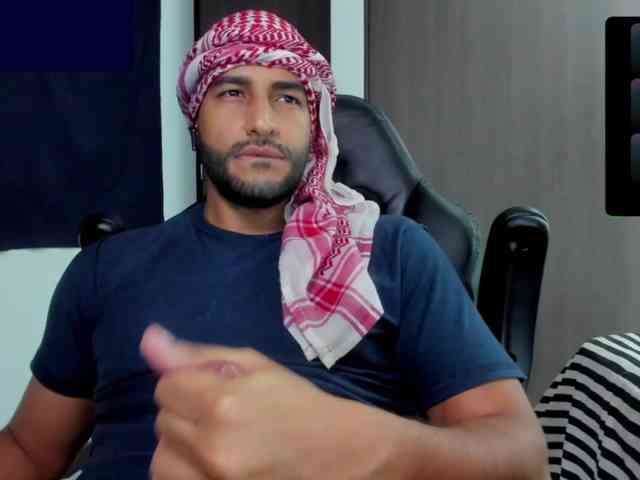 Handsoman11 Sex Cam Show