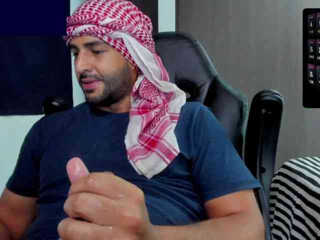 Handsoman11 Sex Cam Show