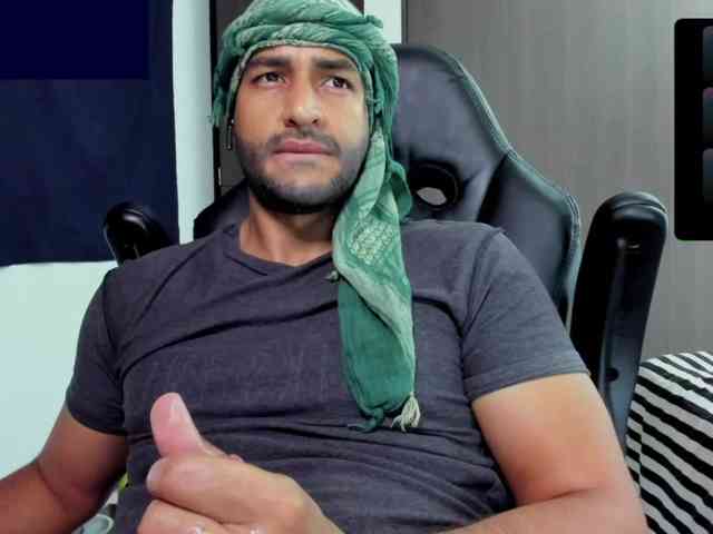 Handsoman11 Sex Cam Show