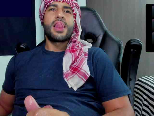 Handsoman11 Sex Cam Show