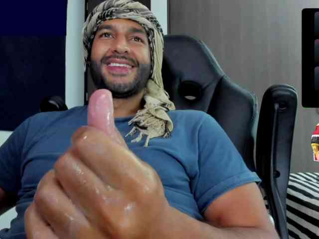Handsoman11 Live Webcam on BongaCams