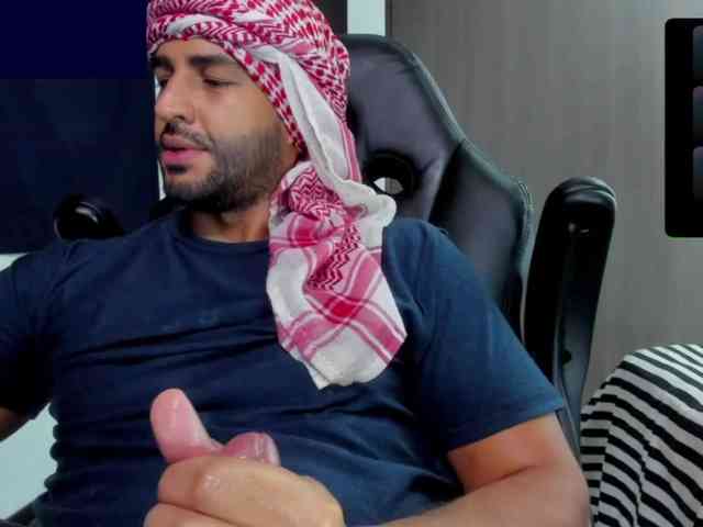 Handsoman11 Sex Cam Show