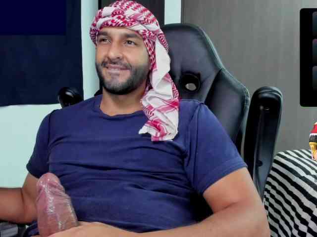 Handsoman11 Live Webcam on BongaCams
