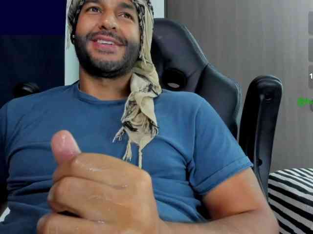 Handsoman11 Handsoman11
