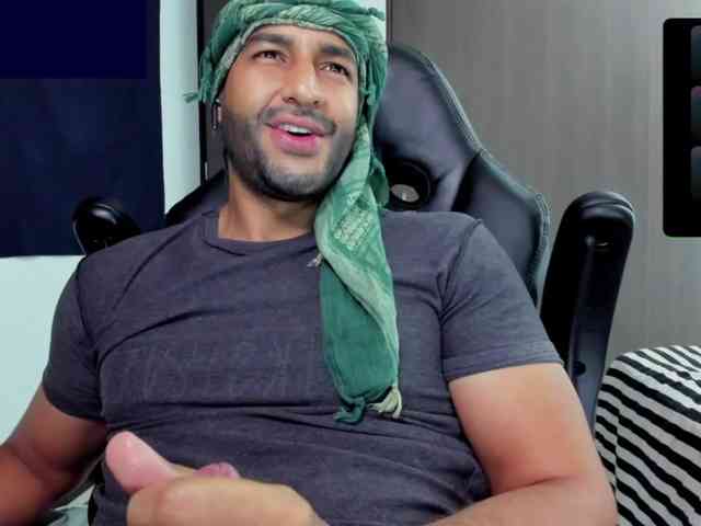 Handsoman11 Sex Cam Show