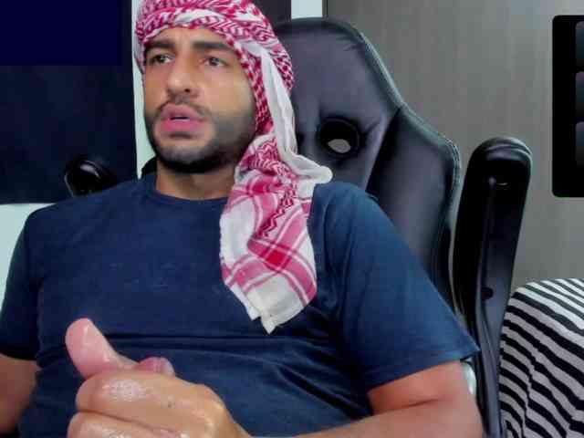 Handsoman11 Sex Cam Show
