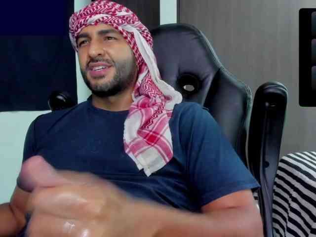 Handsoman11 Sex Cam Show