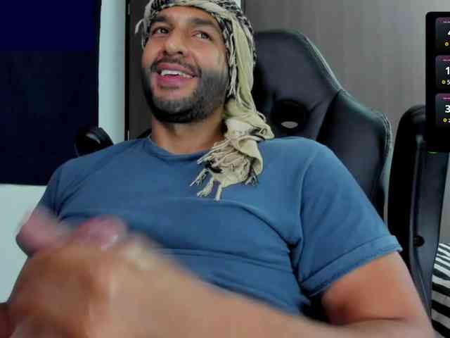 Handsoman11 Sex Cam Show