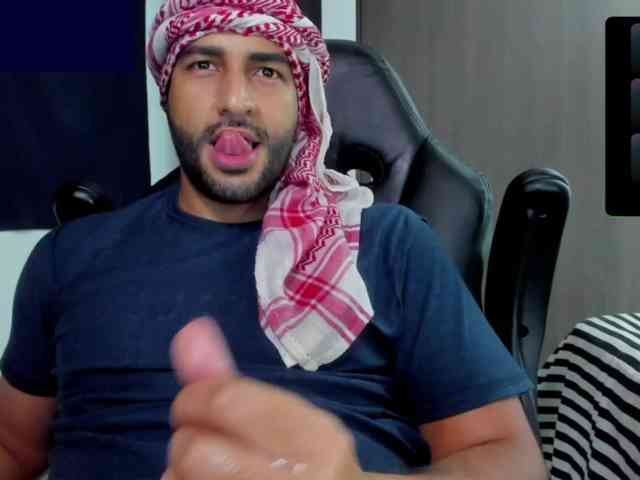 Handsoman11 Sex Cam Show