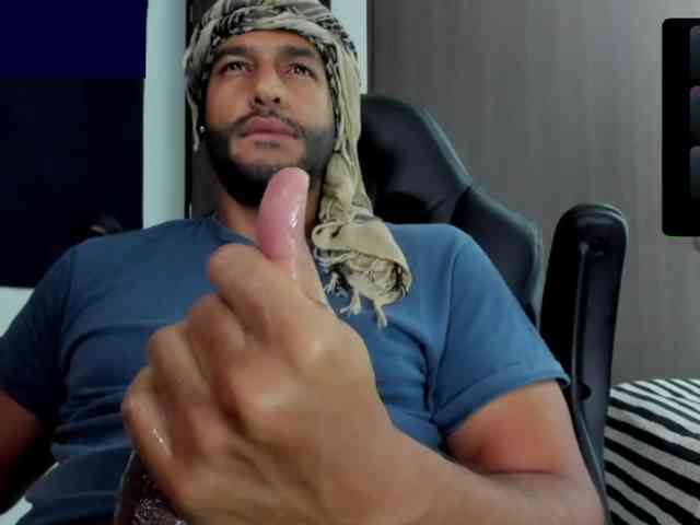 Handsoman11 Sex Cam Show
