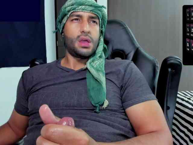 Handsoman11 Sex Cam Show