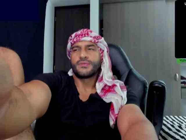 Handsoman11 Handsoman11