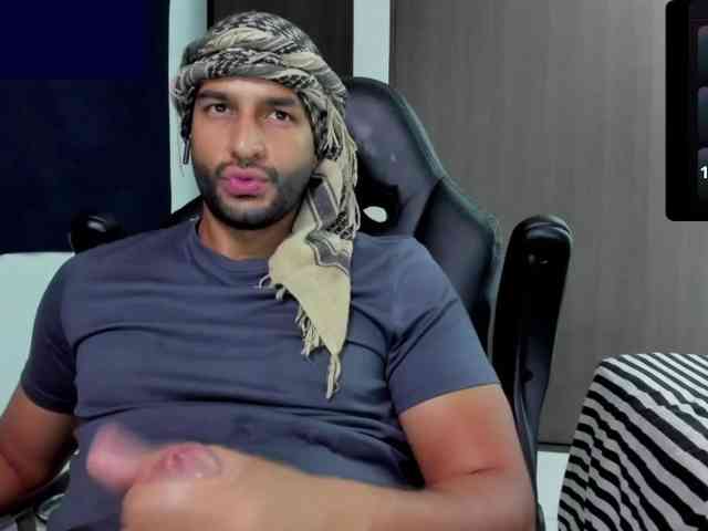 Handsoman11 Handsoman11