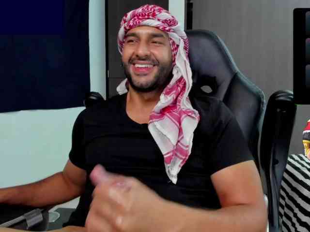 Handsoman11 Handsoman11