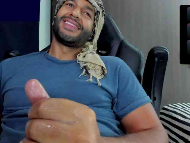 Handsoman11 Sex Cam Show