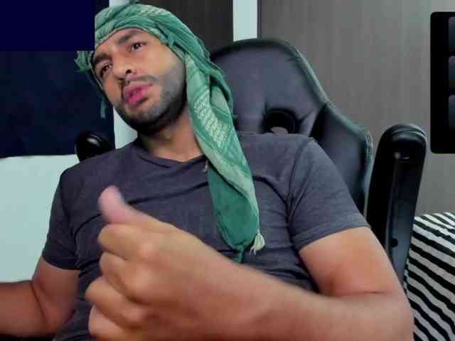 Handsoman11 Live Webcam on BongaCams