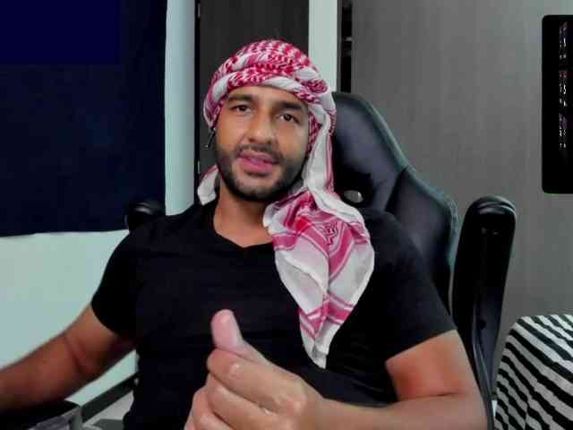Handsoman11 Handsoman11
