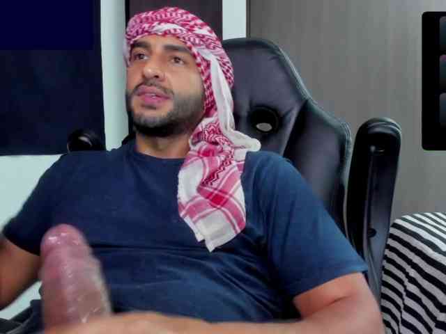 Handsoman11 Sex Cam Show