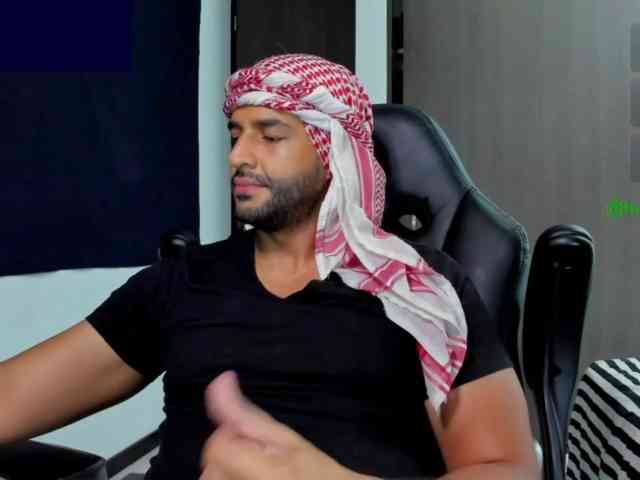 Handsoman11