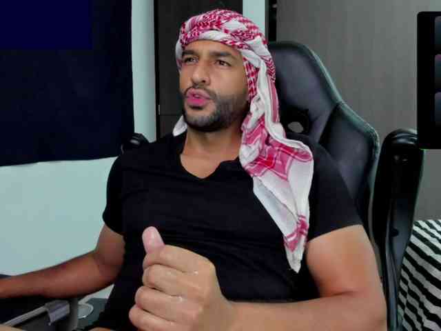 Handsoman11 Handsoman11