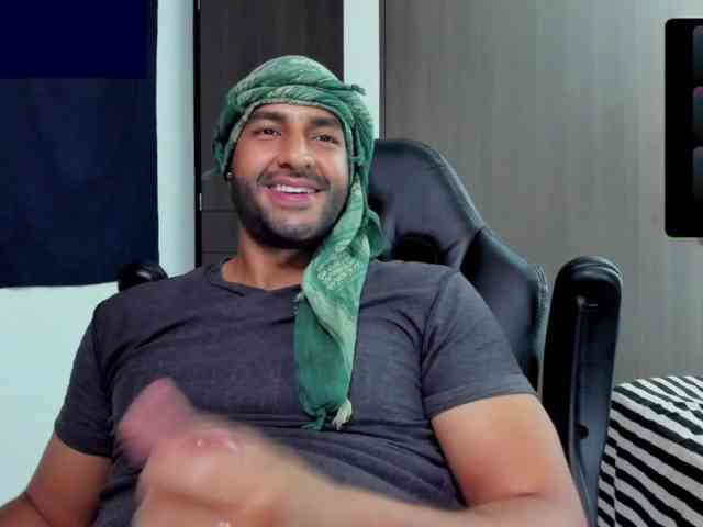 Handsoman11 Sex Cam Show