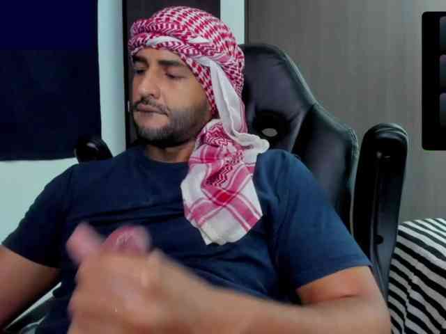 Handsoman11