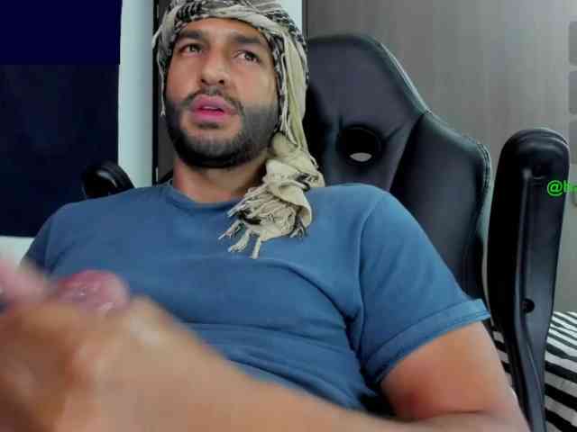 Handsoman11 Handsoman11