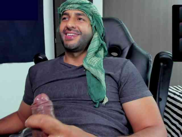 Handsoman11 Sex Cam Show