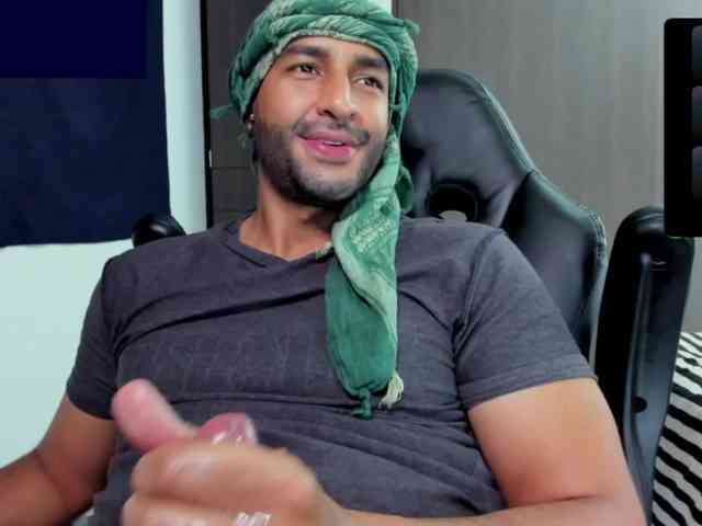 Handsoman11 Sex Cam Show