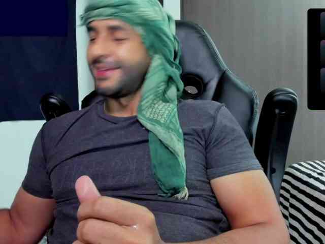 Handsoman11 Sex Cam Show