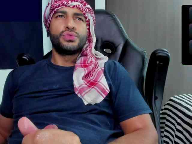 Handsoman11 Sex Cam Show