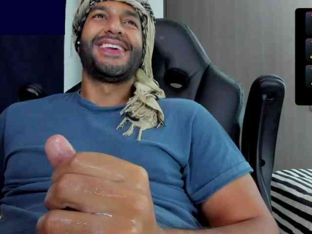 Handsoman11 Sex Cam Show