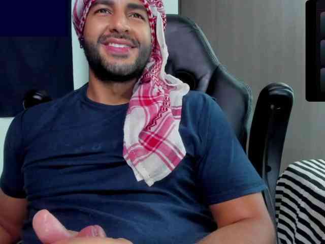 Handsoman11 Handsoman11