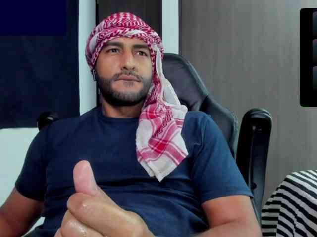 Handsoman11 Sex Cam Show