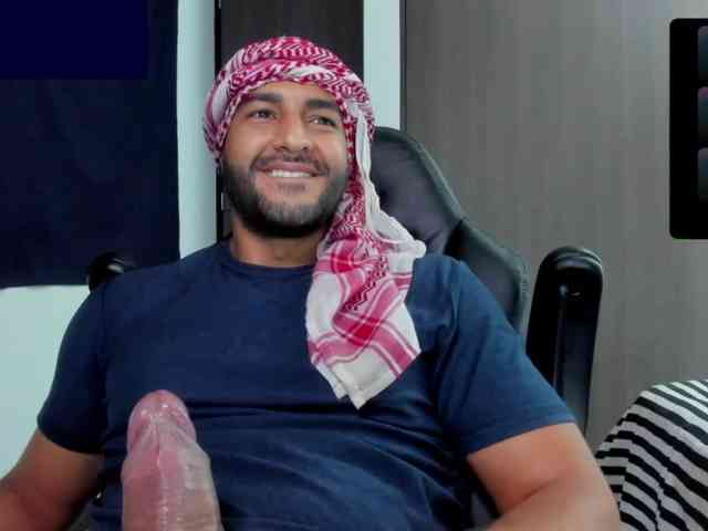 Handsoman11 Sex Cam Show