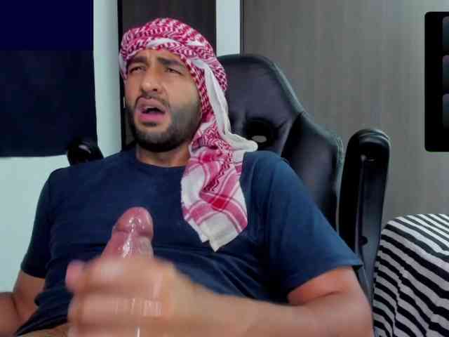 Handsoman11 Sex Cam Show