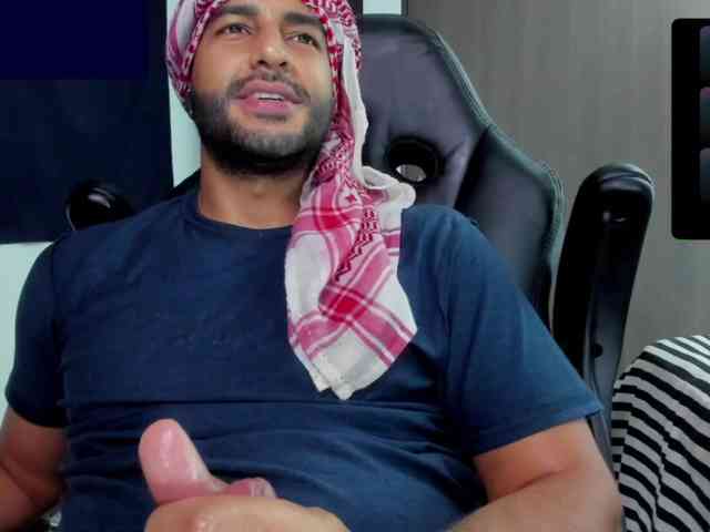 Handsoman11 Sex Cam Show