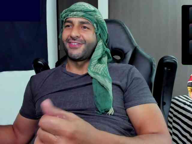 Handsoman11 Live Webcam on BongaCams