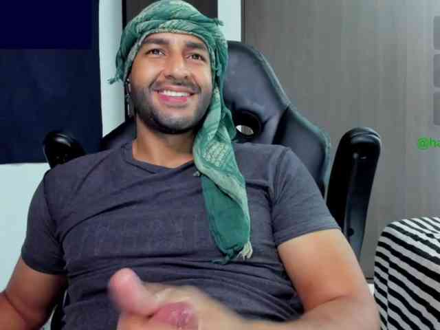 Handsoman11 Handsoman11