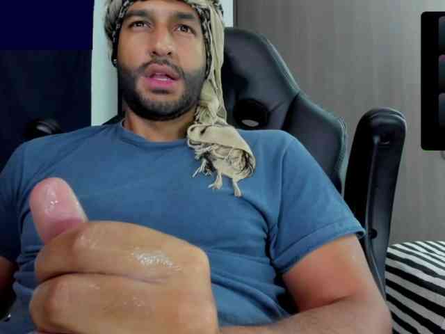 Handsoman11 Sex Cam Show